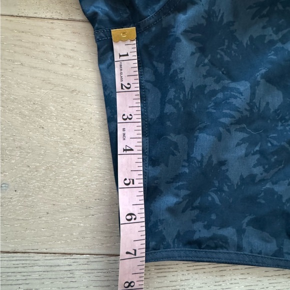 Vuori Bank Shorts Blue Indigo Multi Palm Men’s Size XXLarge 7” Inseam Pull On - Picture 7 of 8